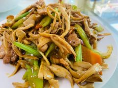 -何适山庄 ·可团建(水长城P2停车场店)