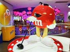 -m豆巧克力世界(上海世茂广场店)