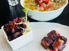 酸汤煮极品肥牛-柒园·三十年创意杭帮菜(龙湖滨江天街店)