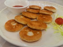 香煎爽藕墨鱼饼-鹭园酒家·四十年老字号