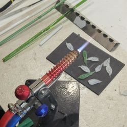 -烬·烧玻璃diy灯工玻璃艺术·银饰工作室