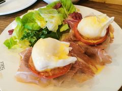-Common Table · Brunch & Coffee