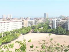 -威远县自强中学校