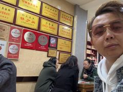 -天发芽·何记葫芦头泡馍·老字号(小南门店)