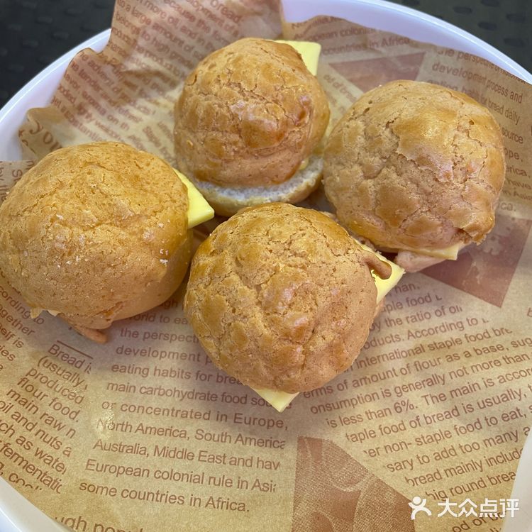 你知道菠萝包和菠萝油的区别吗❓菠萝包里没菠萝