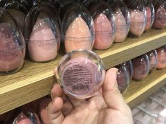 -名创优品(江南新地店)