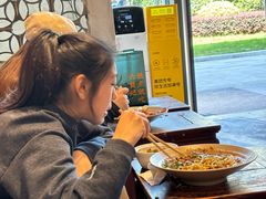 -方铲铲·成都板凳面(滨江银泰店)