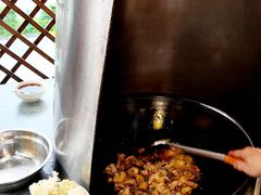 -咊记茅草棚柴火鸡(乌当店)