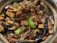 -海口滨海新村143号海南老字号炒菜店