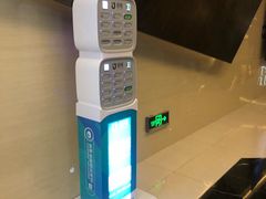 -英皇UA电影城(虹桥天地店)