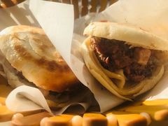 -闫家驴肉老店(华电一校店)