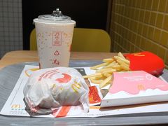 -麦当劳(顾村公园店)