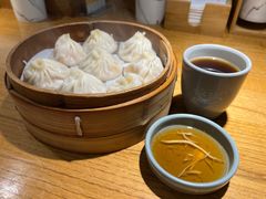 -馋三尺蟹粉小笼(人民广场店)