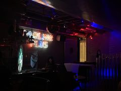 -Darling Queen·Mini·Live·House