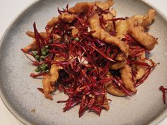 -阿瓦山寨·湘菜现炒·剁椒鱼头王(咸阳总店)