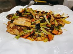 -喜乐餐厅•灯笼虾球首创者•本地小海鲜(二马路店)