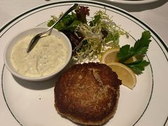 招牌蟹肉饼-Wolfgang’s Steakhouse 沃夫冈牛排馆(上海白玉兰广场店)