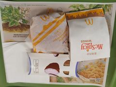 -麦当劳(轻轨曹杨路店)