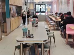 大堂-小杨生煎(天之骄子店)