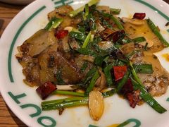 酸菜炒太安洋芋片-一坐一忘云南菜(嘉里中心店)