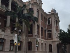 -香港大学