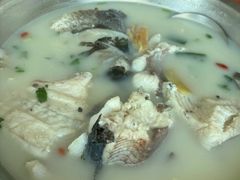 -美顺香食府鱼头老店(雪野湖店)