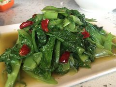 -兔行天下-鸿鹤鲜锅兔(中海国际店)