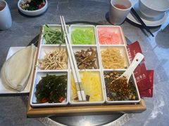 -野山舂·贵州现舂酸汤牛肉(民生路店)