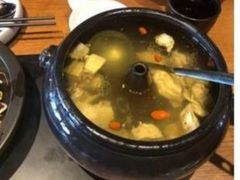 -云海肴·汽锅鸡·云南菜(天山百盛优客店)