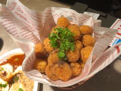 很脆的松露豆腐-新白鹿餐厅(金鹰新街口店)
