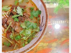 -金杨拉面王小吃面馆·牛三宝面·红烧牛肉粉