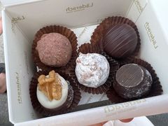 -Laderach 莱德拉(上海环贸iapm店)