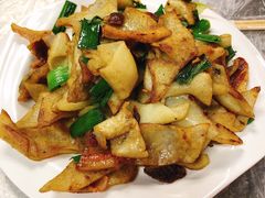腊肉炒豆丝-小民大排档(光谷店)