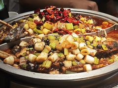 -辣尚瘾·烤鱼·新川菜(牡丹园直营店)