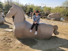 -鹦鹉寺公园