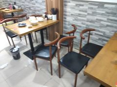 -黄阿姨锅贴大王(万航渡路店)