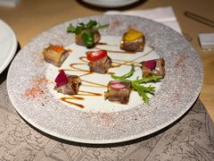 -穹六人间 people 6(岳阳路店)