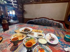 -乡村馕坑肉·烧烤·新疆菜·本地人更爱吃(阿勒泰首店)