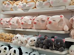 -名创优品(广东省广州琶洲保利广场店)