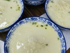 -雪琴面馆富安特色鱼汤面(城中花园店)