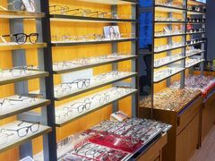-优医视平价眼镜蔡司依视路折扣工厂店(德胜门店)