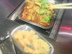 -马路牙子地桌烤肉(工体店)