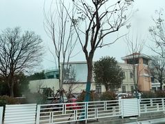 -奥特莱斯停车场