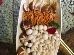 -慢丽江·云南野生菌土鸡锅(西山店)