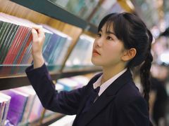 -钟书阁(珍园店)