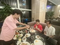 -圣丰索菲特·2 On 988 Café 自助餐厅