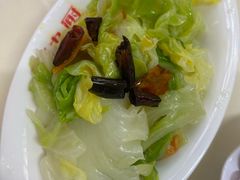 呛拌莲白-满满高压锅焖牛肉(七纬路店)