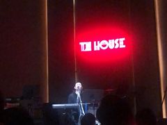 -TZ House音乐现场(来福士中心店)