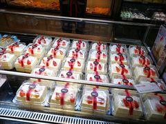 -85度C(生甜甜圈研究工坊·上海松江人民北路店)