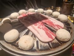-草家酱蟹炭火烤肉店(珲春南路一店)